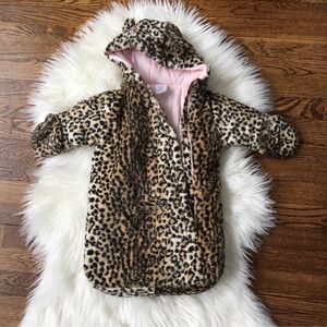Carters 0 6 Month Leopard Cheetah Bunting Snowsuit Ear Hood Soft Faux Fur